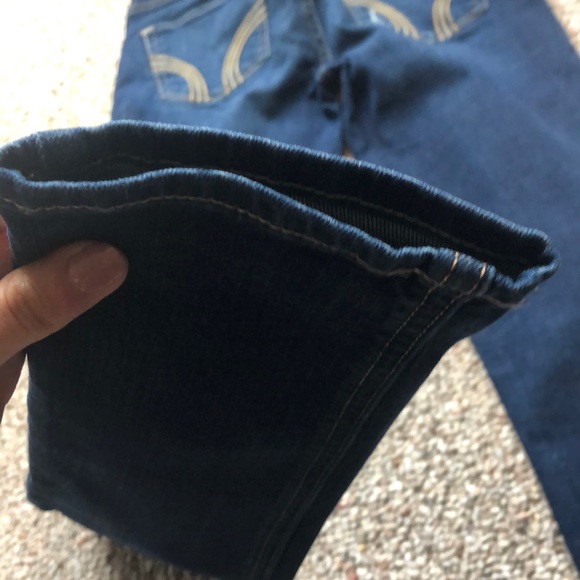 Hollister Skinny Jeans - Picture 6 of 7